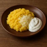 Mămăligă Cu Brânză Și Smântână